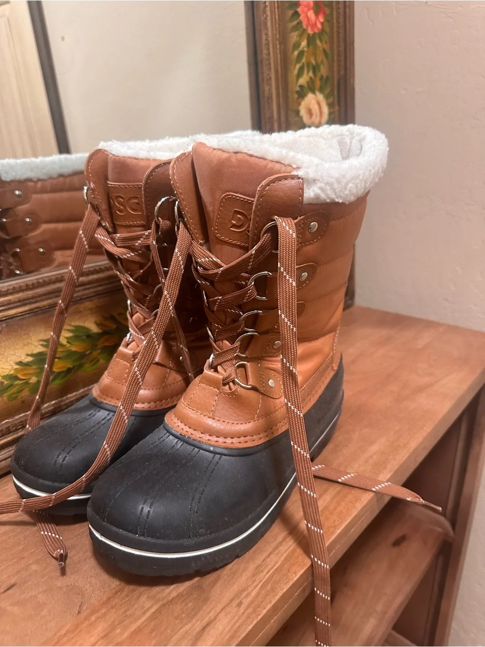 DSG Brown and Black Kids' Lace-Up Rain & Snow Boots with Plush Collar